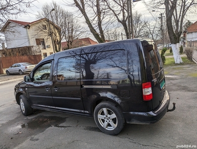 Vând Volkswagen Caddy Maxi