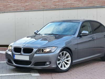 BMW Seria 3 E90 320 D // EURO 5// Navigatie //Bi-Xenon Pitesti