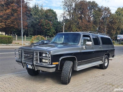 Chevrolet suburban taxe zero masina vehicul istoric