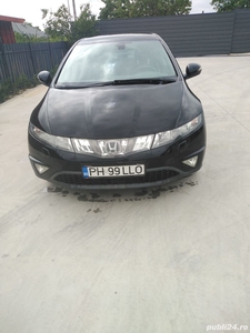 Honda Civic 1,8i V-TECH 140 CP Climatronic Panoramic-Primul proprietar