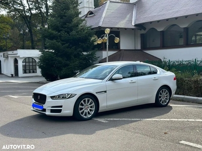 Jaguar XE 2.0 AWD Prestige