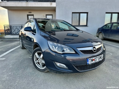 Opel Astra J 1.7 CDTI 125 cp Xenon+LED EURO 5