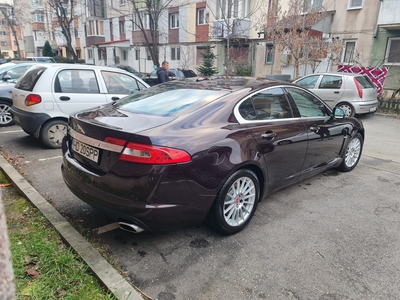 Vând Jaguar XF 3.0 Bi-Turbo Diesel Automat Climatronic Hunedoara