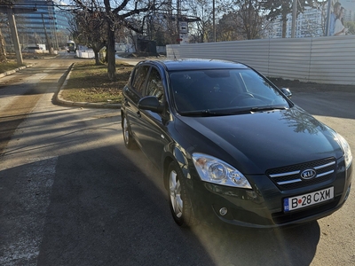 Vand Kia Cee'd (Ceed) Diesel cu 149000 km reali Ilfov Baneasa