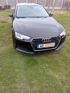 Vindem audi a4b9 culoare negru, cutie manuală, anul de fabricație 2017 Alba Iulia