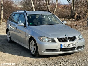 BMW Seria 3 318d Touring