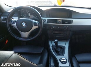 BMW Seria 3 320d DPF Touring Edition Fleet