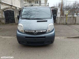 Opel Vivaro 2.5 CDTI L1H1