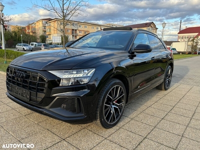 Audi Q8 55 TFSI quattro tiptronic competition plus