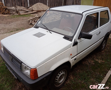 Auto Fiat panda cp899 29kw an 1995