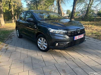 Dacia Sandero 7200 km-11000 eur
