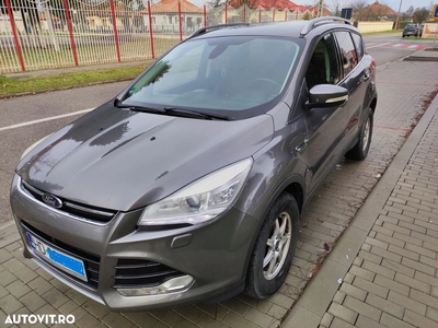 Ford Kuga 2.0 TDCi 4WD Powershift Titanium