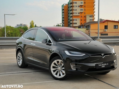 Tesla Model X Standard Reichweite