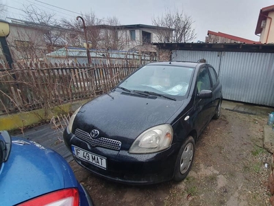 Toyota Yaris 1.0 benzina an 2000, 220000 km