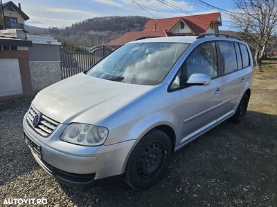 Volkswagen Touran 2.0 TDI Highline