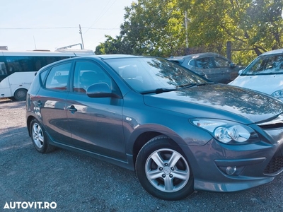 Hyundai I30 1.6 CRDI blue Classic