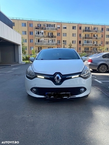 Renault Clio Estate 0.9 TCe Authentique