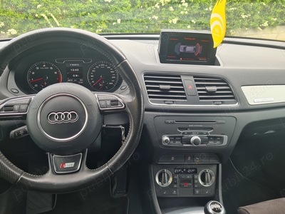 Vând Audi Q3