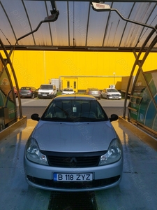 vând Renault symbol 2009 benzină gaz 1,2