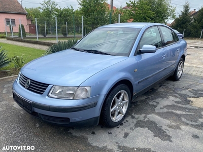 Volkswagen Passat 1.6 Trendline