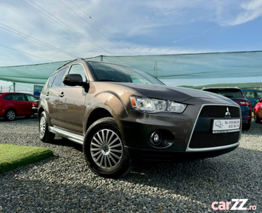 Mitsubishi Outlander 2.2 DI-D 4WD Intense