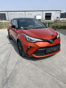 Toyota CHR 2.0 orange edition