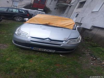 Citroen c4 2005berlin 4 usi ptr dezmembrat complet cu parbrizu spart porneste la cheie