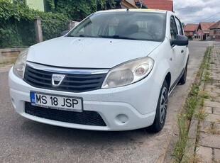 Dacia Sandero 2010