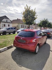 peugeot 208...1.4 diesel 2012