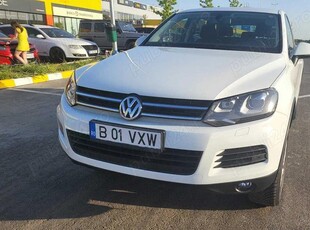 Volkswagen Toureg 3.0 V6, proprietar, istoric complet, achizitionat RO