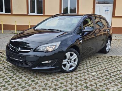 Opel Astra J - An 2012, 1.4(Benzina), 140 Cai, 147.000 km