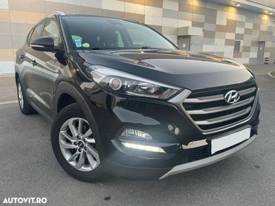 Hyundai Tucson blue 1.7 CRDi 2WD Intro Edition