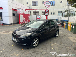 Ford fiesta 1.4d an 2010 impecabil