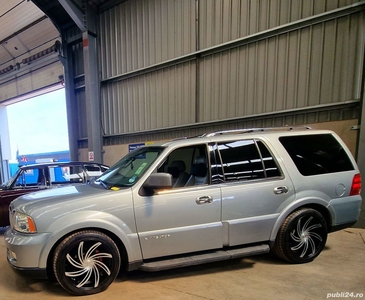 Lincoln Navigator American Suv