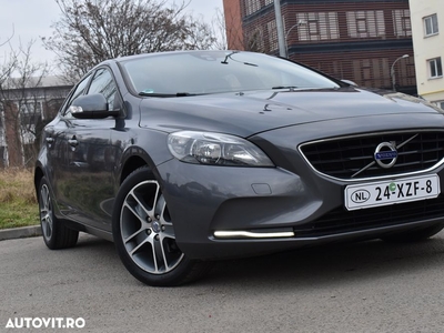 Volvo V40 D2