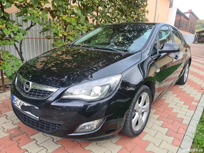 Vand schimb Opel Astra J 1.7 diesel 125 an 2010 euro 5 proprietar fiscal pe loc