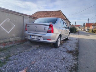 De vânzare dacia logan