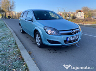 Opel Astra H - 2010 - diesel -111 jahre edition / RATE