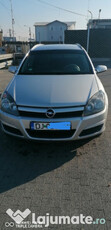 Opel Astra H masina