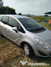 Opel Meriva B masina