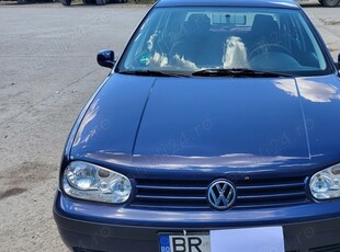 Vând Volkswagen Golf 4 1.4 benzina