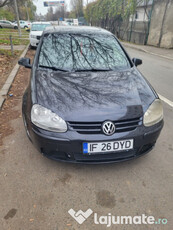 Vw golf 5 masina arata foarte bine