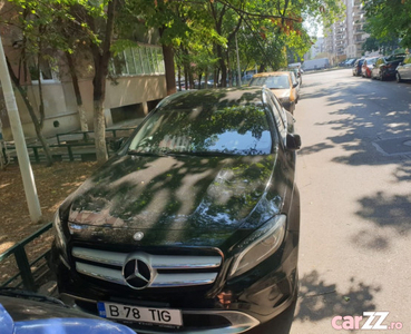 Mercedes-Benz GLA - 2016