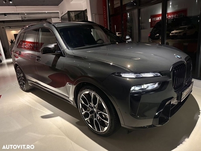 BMW X7 M60i xDrive AT MHEV