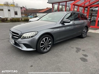 Mercedes-Benz C 220 d 4Matic T 9G-TRONIC