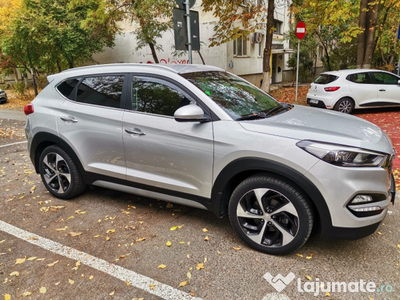 Hyundai tucson masina