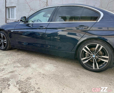 BMW F30 320i 2013