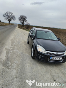 Opel Astra break masina