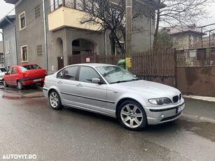 BMW Seria 3 318i