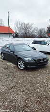 BMW Seria 5 525d xDrive AT